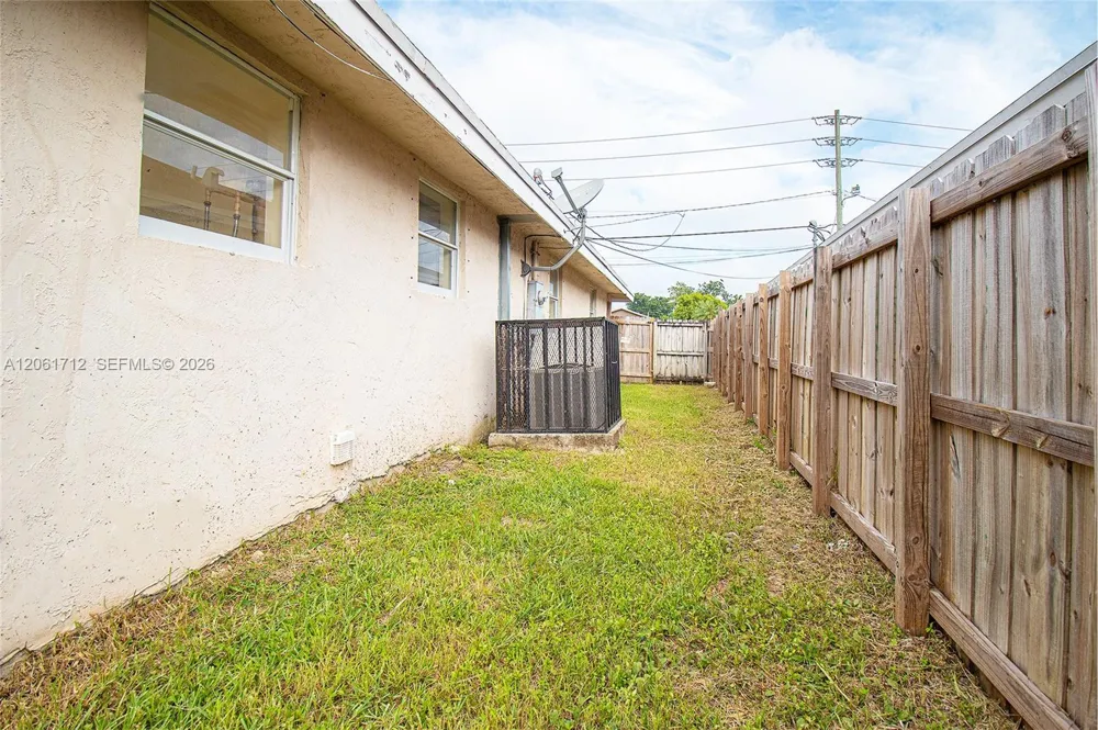 455 NW 14th St Florida City, FL 33034