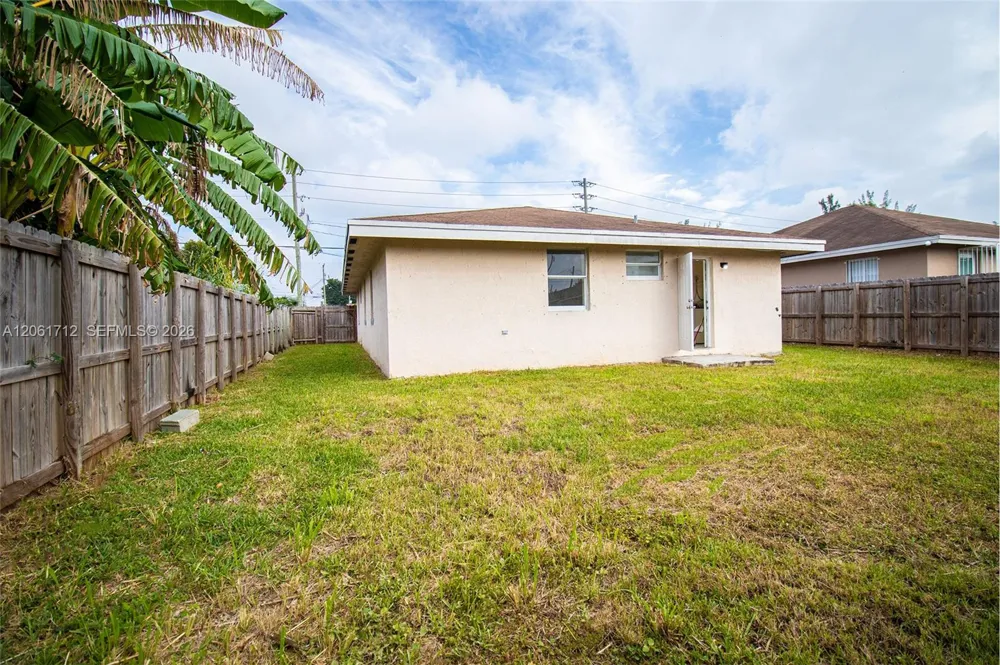 455 NW 14th St Florida City, FL 33034