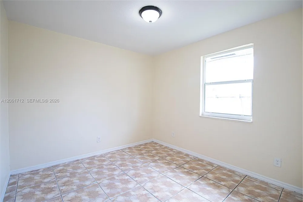 455 NW 14th St Florida City, FL 33034