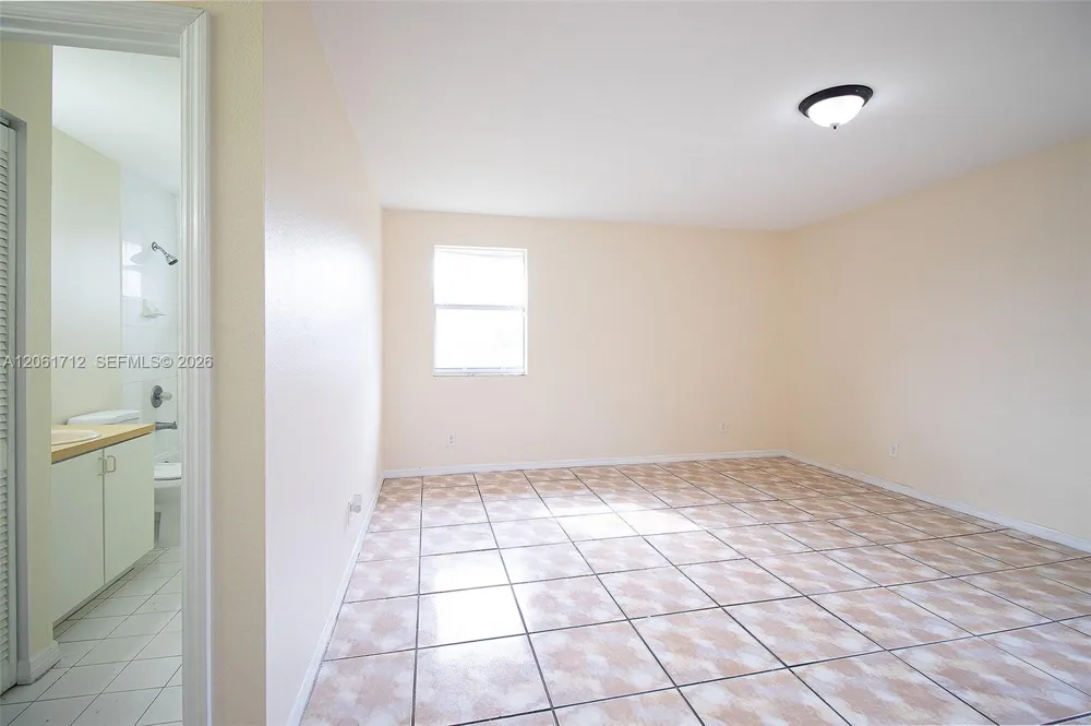 455 NW 14th St Florida City, FL 33034