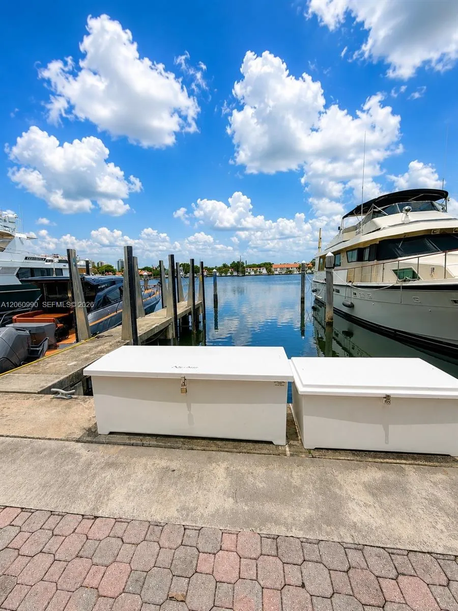 3601 NE 207th St Aventura, FL 33180