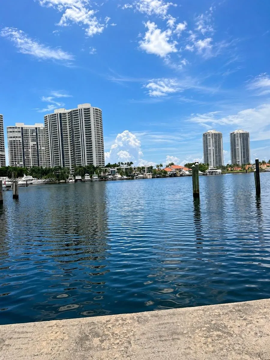 3601 NE 207th St Aventura, FL 33180