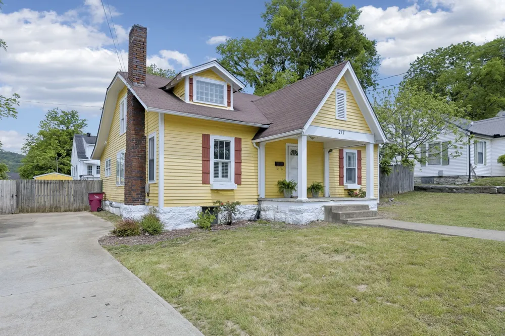 217 College Ave E Carthage, TN 37030