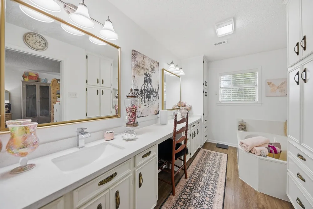 3230 S Fm 1291 Fayetteville, TX 78940