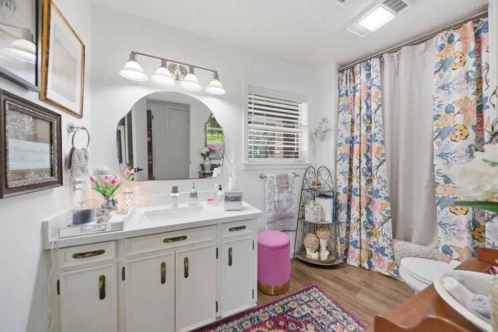 3230 S Fm 1291 Fayetteville, TX 78940