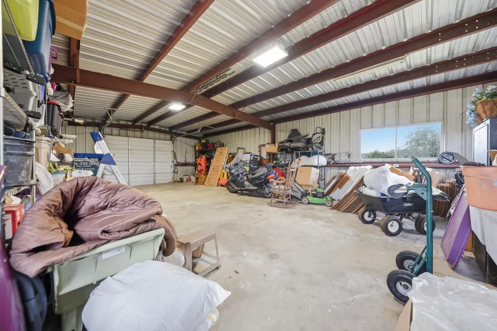 3230 S Fm 1291 Fayetteville, TX 78940