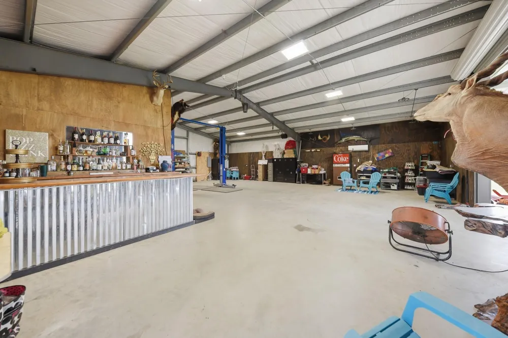 3230 S Fm 1291 Fayetteville, TX 78940