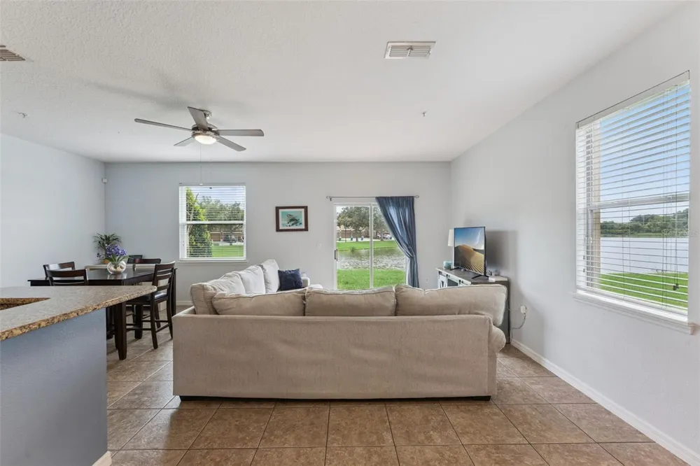 1668 SCARLET OAK LOOP #C Winter Garden, FL 34787
