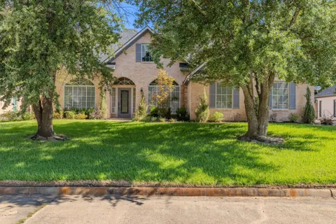 305 Kelli Circle