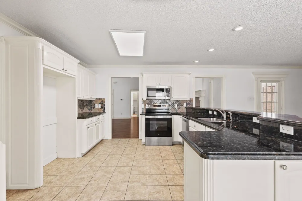 305 Kelli Circle Sulphur Springs, TX 75482