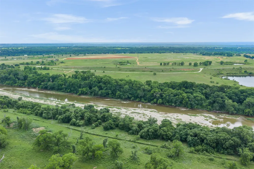 12317 Mitchell Bend CT Granbury, TX 76048
