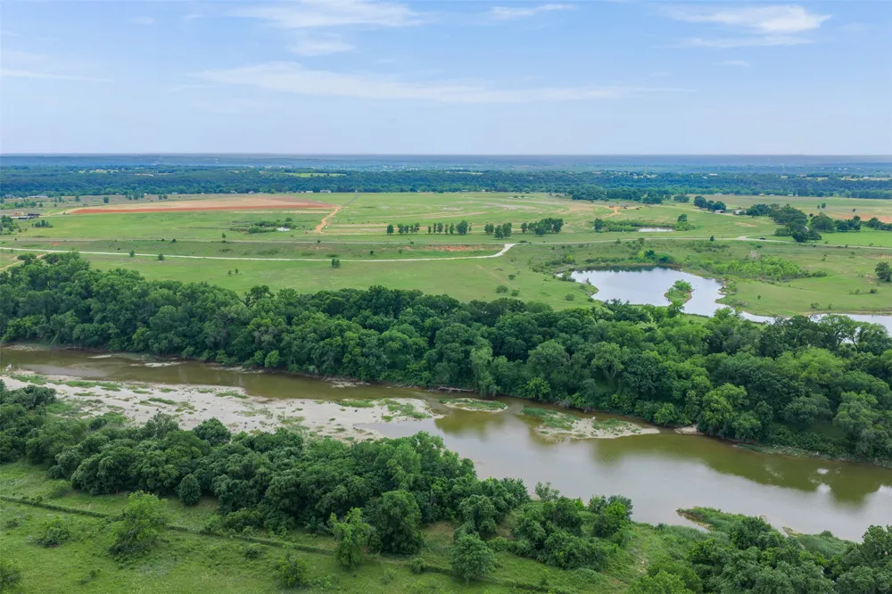 12317 Mitchell Bend CT Granbury, TX 76048