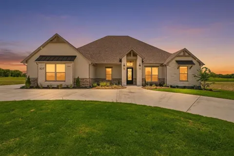 107 Eagle Court