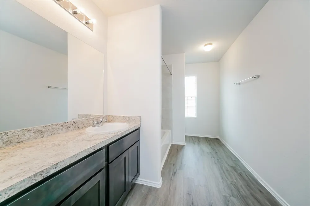 220 Blue Crane Street Huntsville, TX 77320