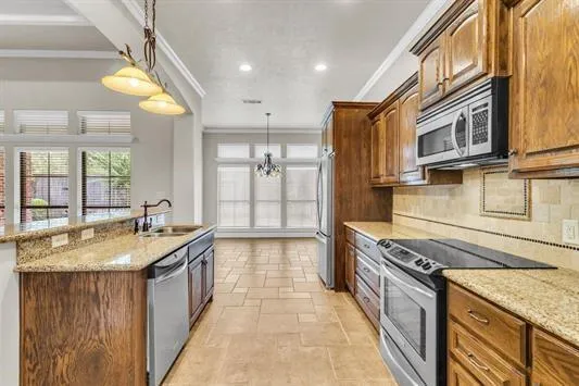 112 Winding Brook Drive Lumberton, TX 77657