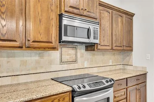 112 Winding Brook Drive Lumberton, TX 77657