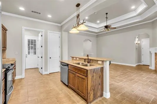 112 Winding Brook Drive Lumberton, TX 77657