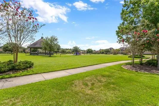 112 Winding Brook Drive Lumberton, TX 77657