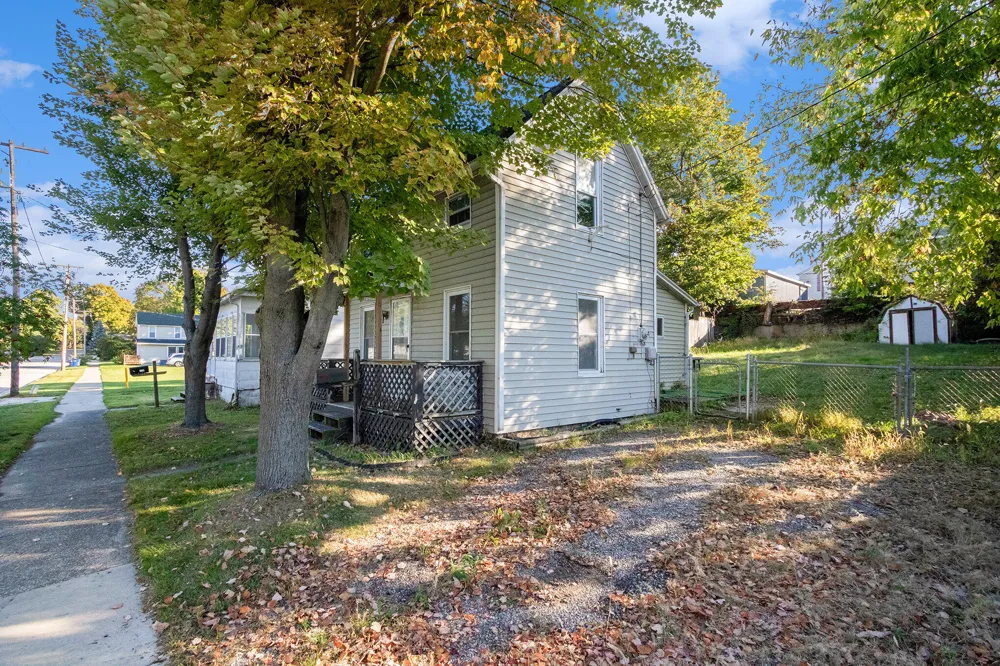108 Disbrow Street Cassopolis, MI 49031