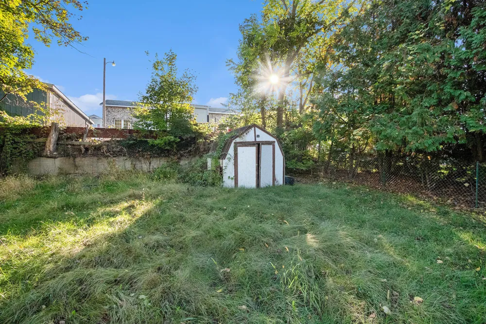 108 Disbrow Street Cassopolis, MI 49031