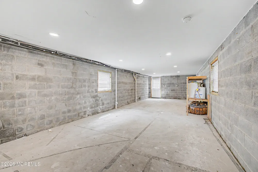 152 Center Avenue Keansburg, NJ 07734