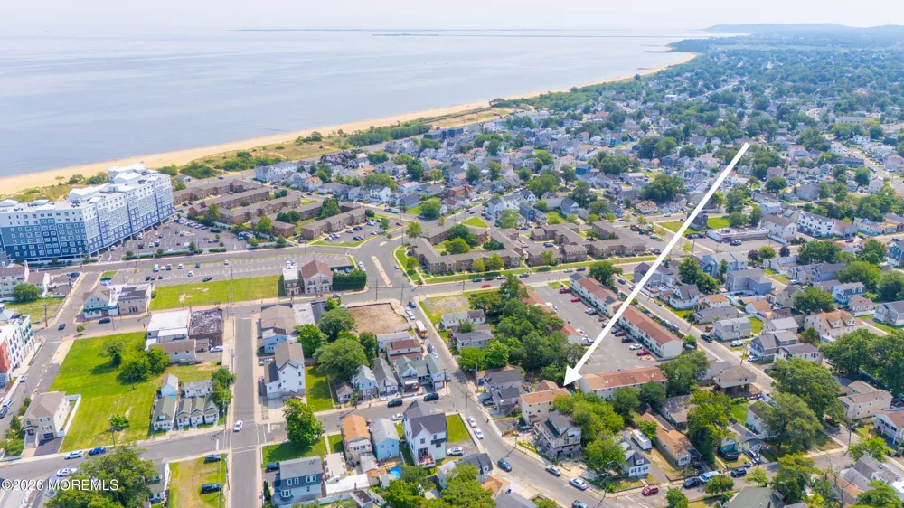 152 Center Avenue Keansburg, NJ 07734