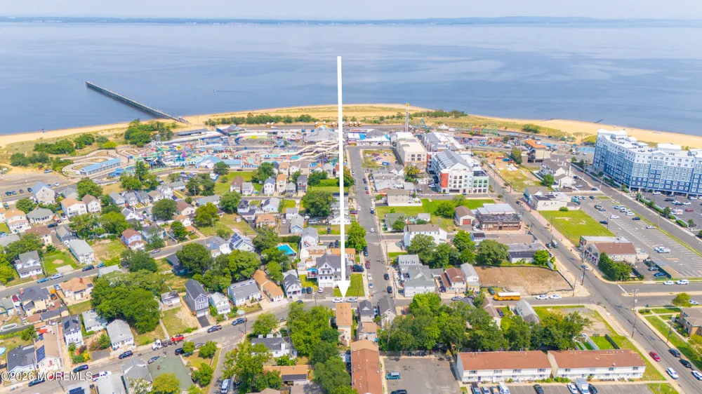 152 Center Avenue Keansburg, NJ 07734