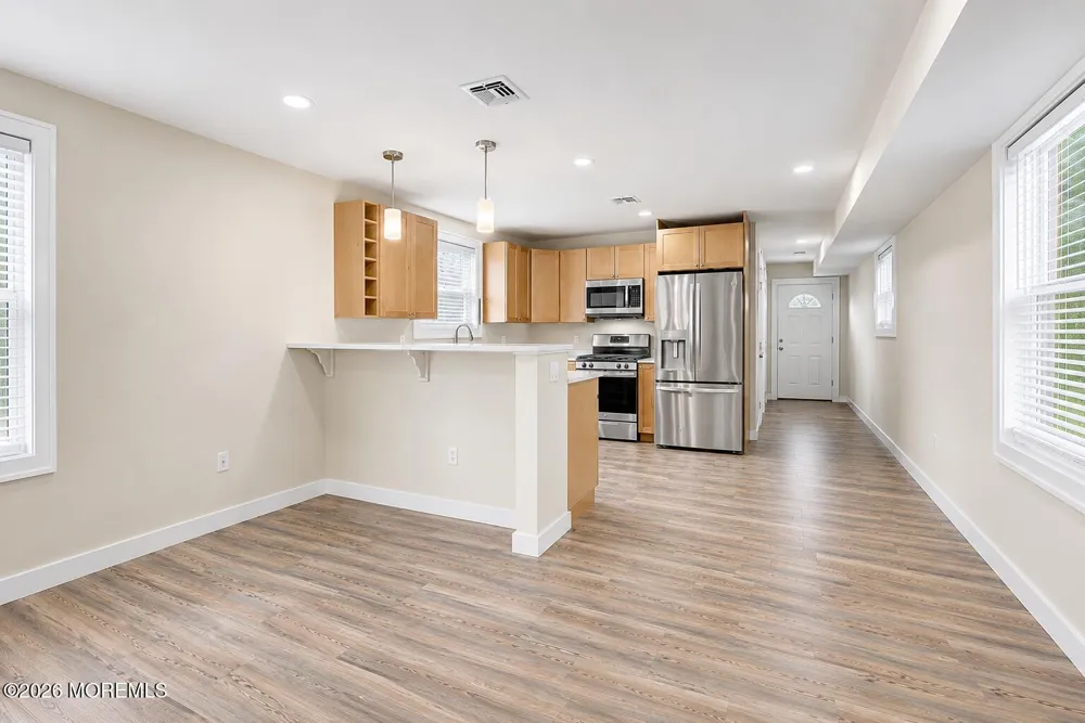 152 Center Avenue Keansburg, NJ 07734