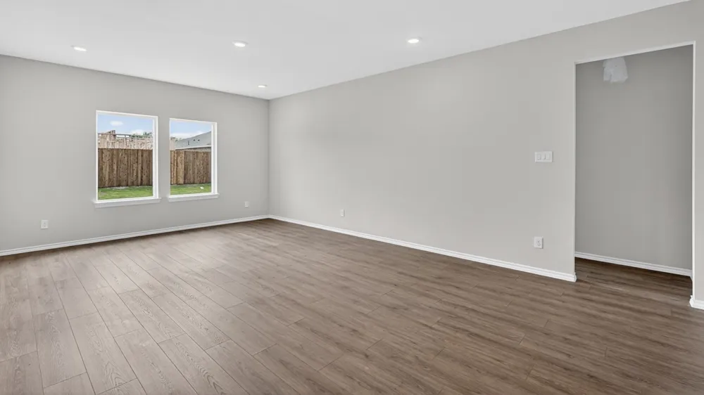 6053 Freedom Drive Lindale, TX 75771