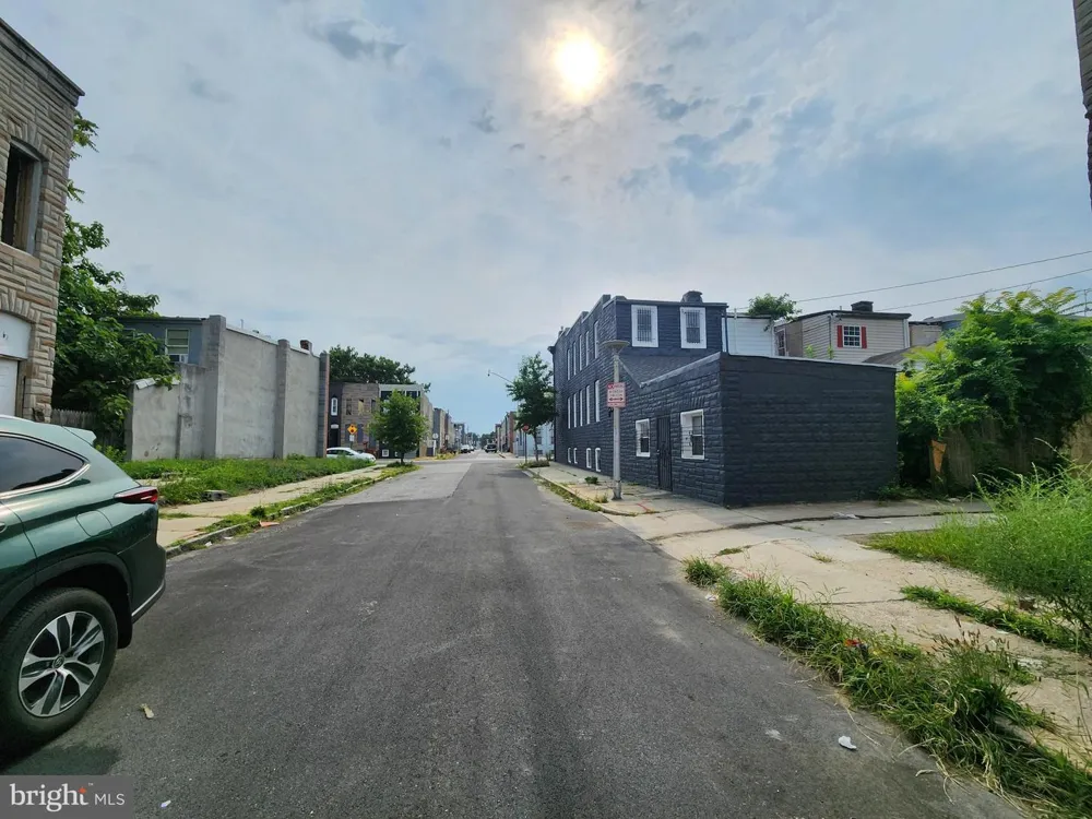 2105 WILHELM STREET Baltimore, MD 21223