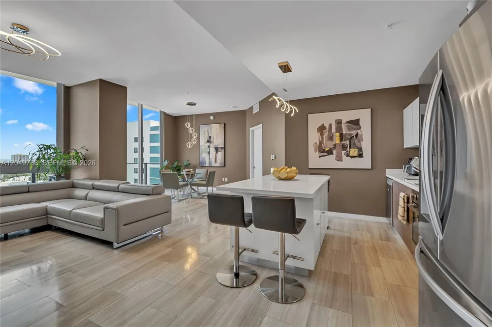 1010 SW 2nd Ave #2201 Miami, FL 33130