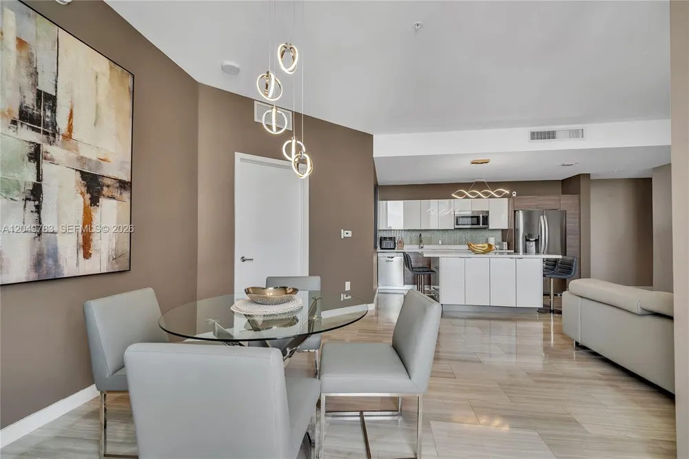1010 SW 2nd Ave #2201 Miami, FL 33130
