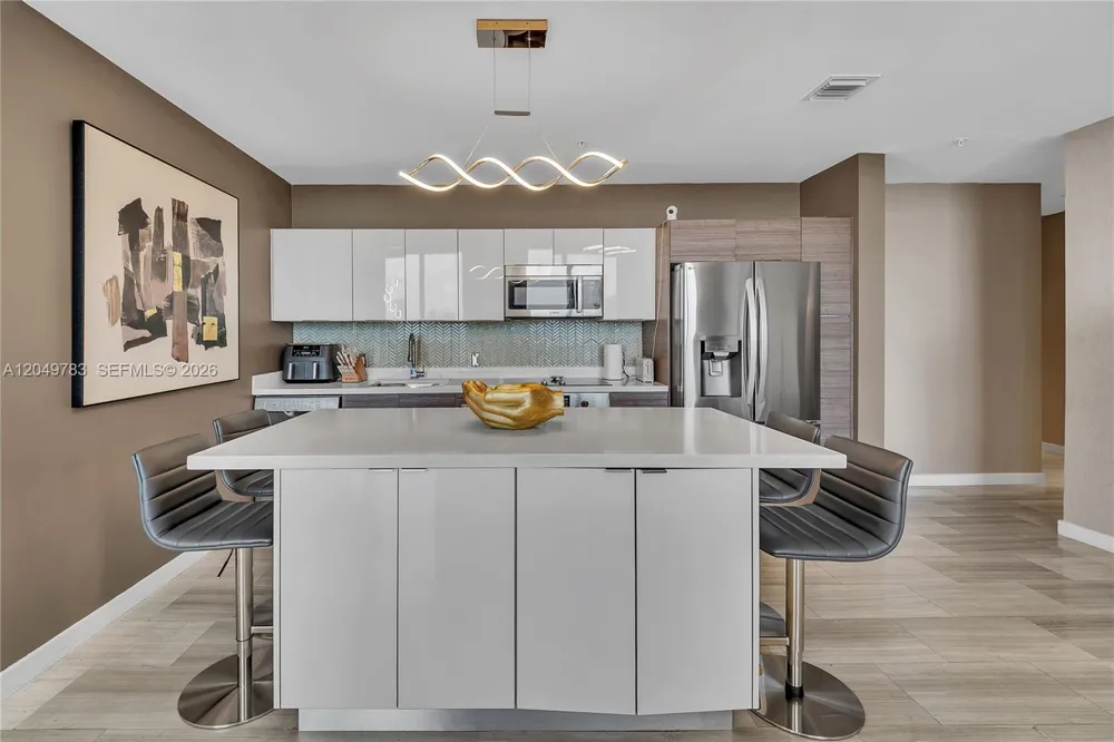 1010 SW 2nd Ave #2201 Miami, FL 33130