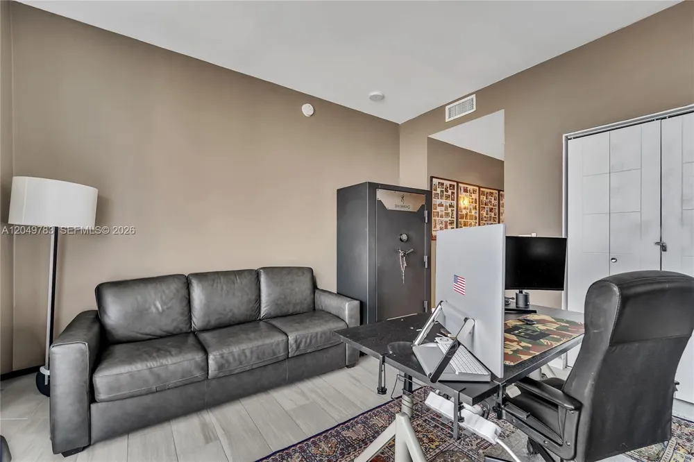 1010 SW 2nd Ave #2201 Miami, FL 33130
