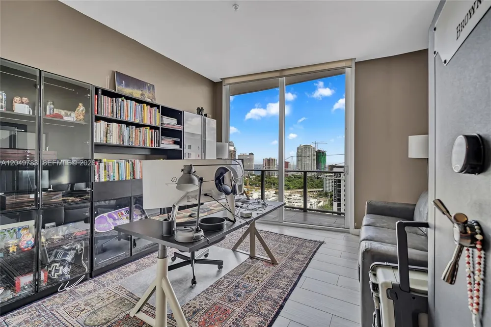 1010 SW 2nd Ave #2201 Miami, FL 33130