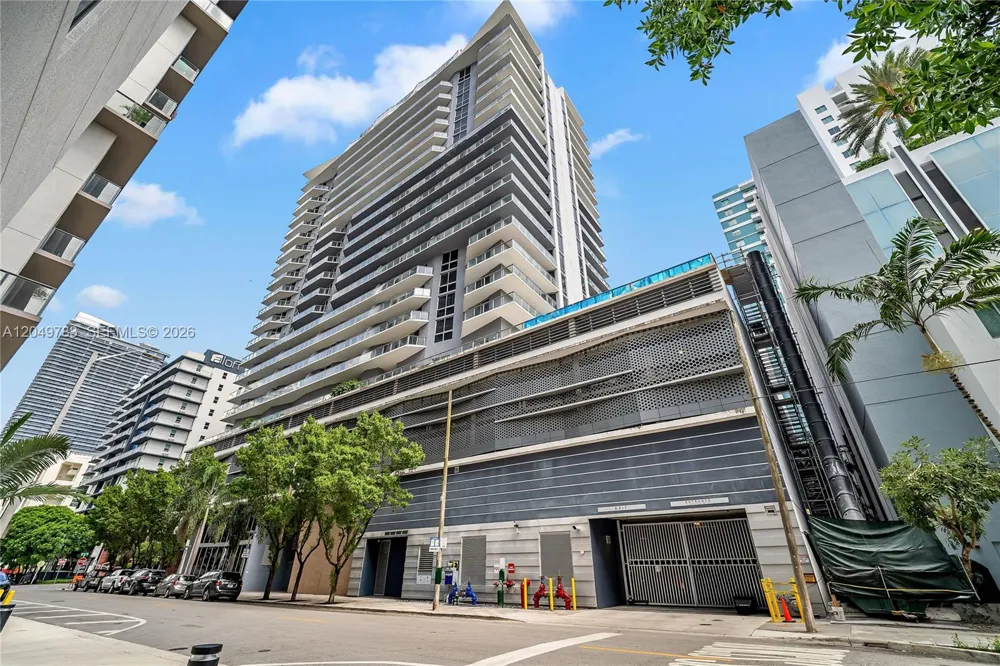 1010 SW 2nd Ave #2201 Miami, FL 33130