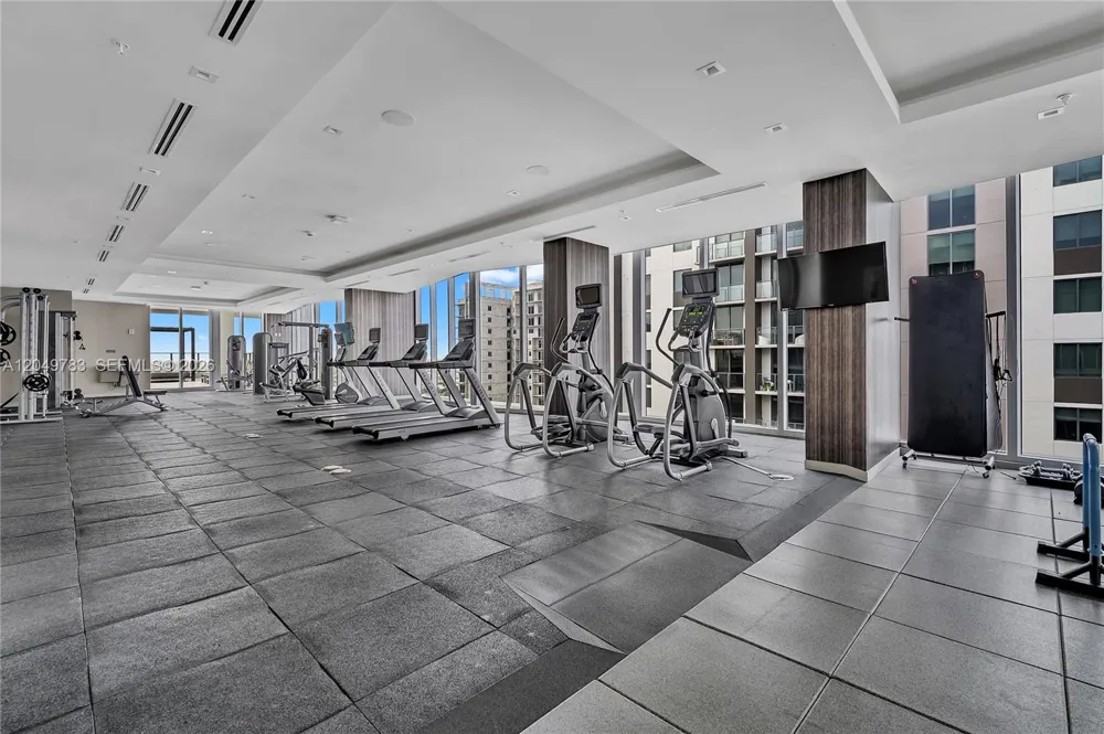 1010 SW 2nd Ave #2201 Miami, FL 33130