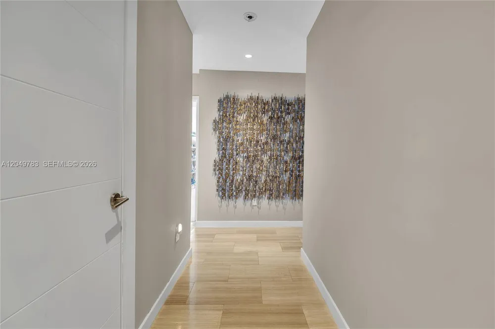 1010 SW 2nd Ave #2201 Miami, FL 33130