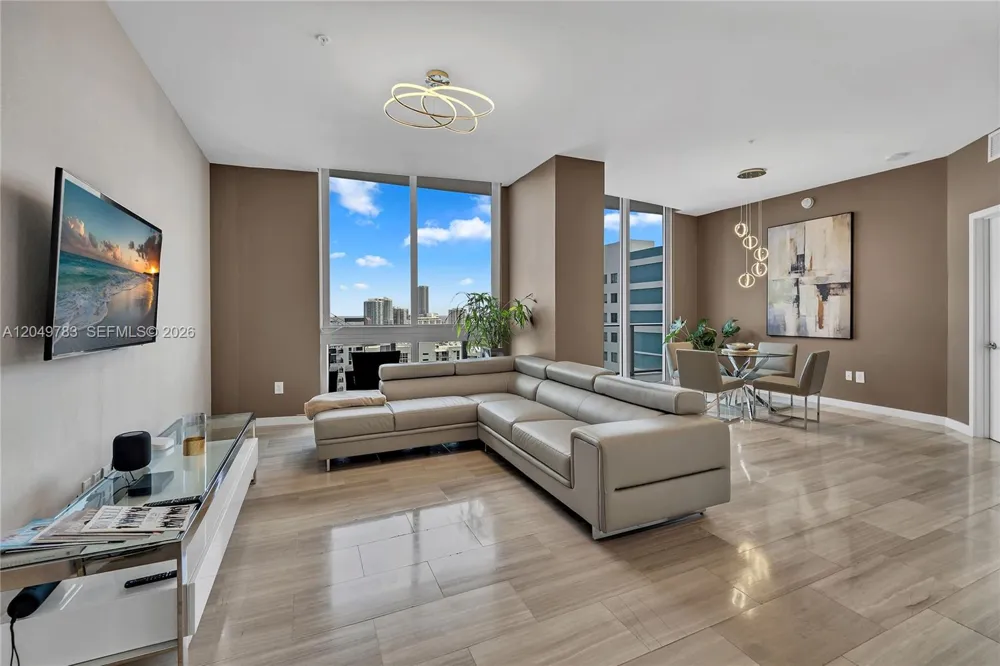 1010 SW 2nd Ave #2201 Miami, FL 33130