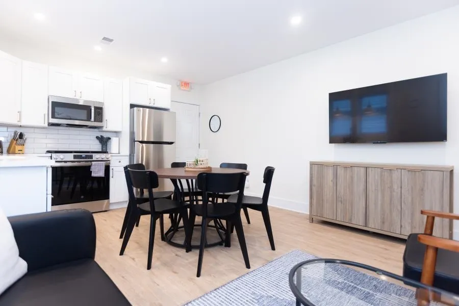 320 E Glenwood Avenue Wildwood, NJ 08260