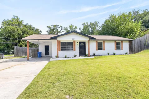 1289 Rosewood Drive