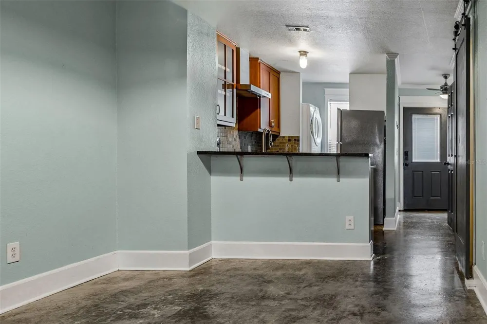 5720 DALDEN DRIVE #5720 Tampa, FL 33617