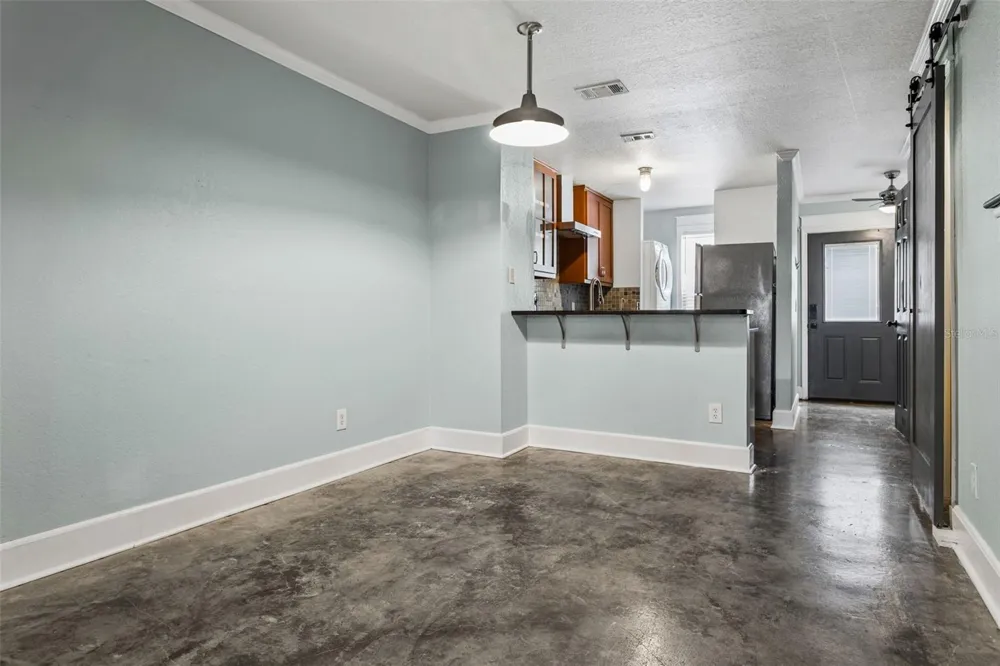 5720 DALDEN DRIVE #5720 Tampa, FL 33617