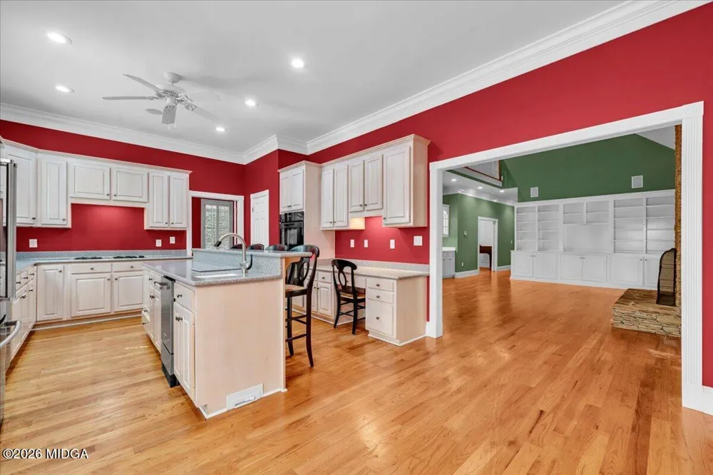 222 Newton Drive Forsyth, GA 31029
