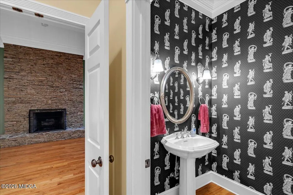 222 Newton Drive Forsyth, GA 31029