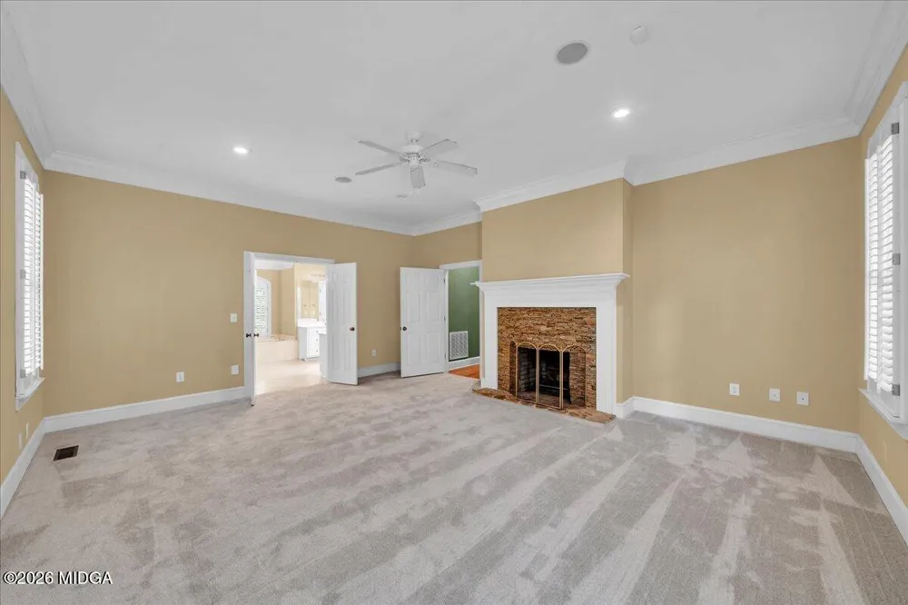 222 Newton Drive Forsyth, GA 31029