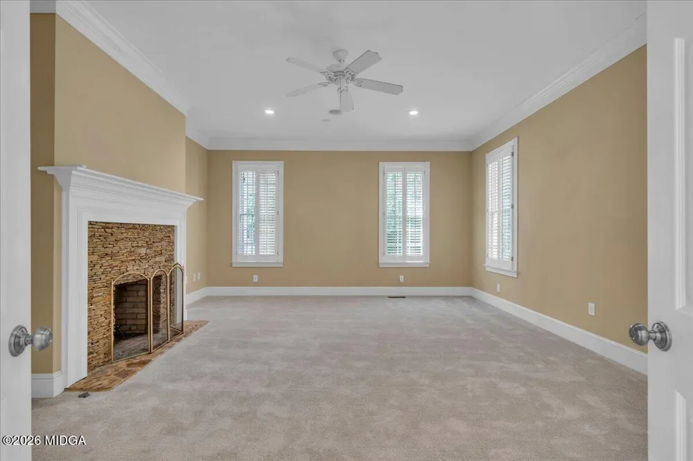 222 Newton Drive Forsyth, GA 31029