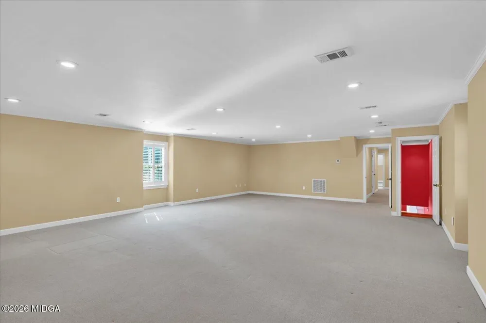 222 Newton Drive Forsyth, GA 31029