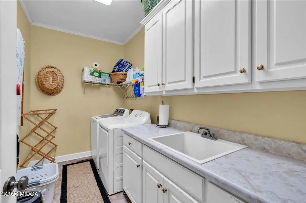 222 Newton Drive Forsyth, GA 31029