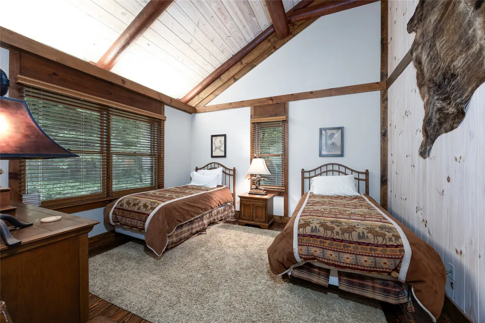 163 View Road Glenville, NC 28736